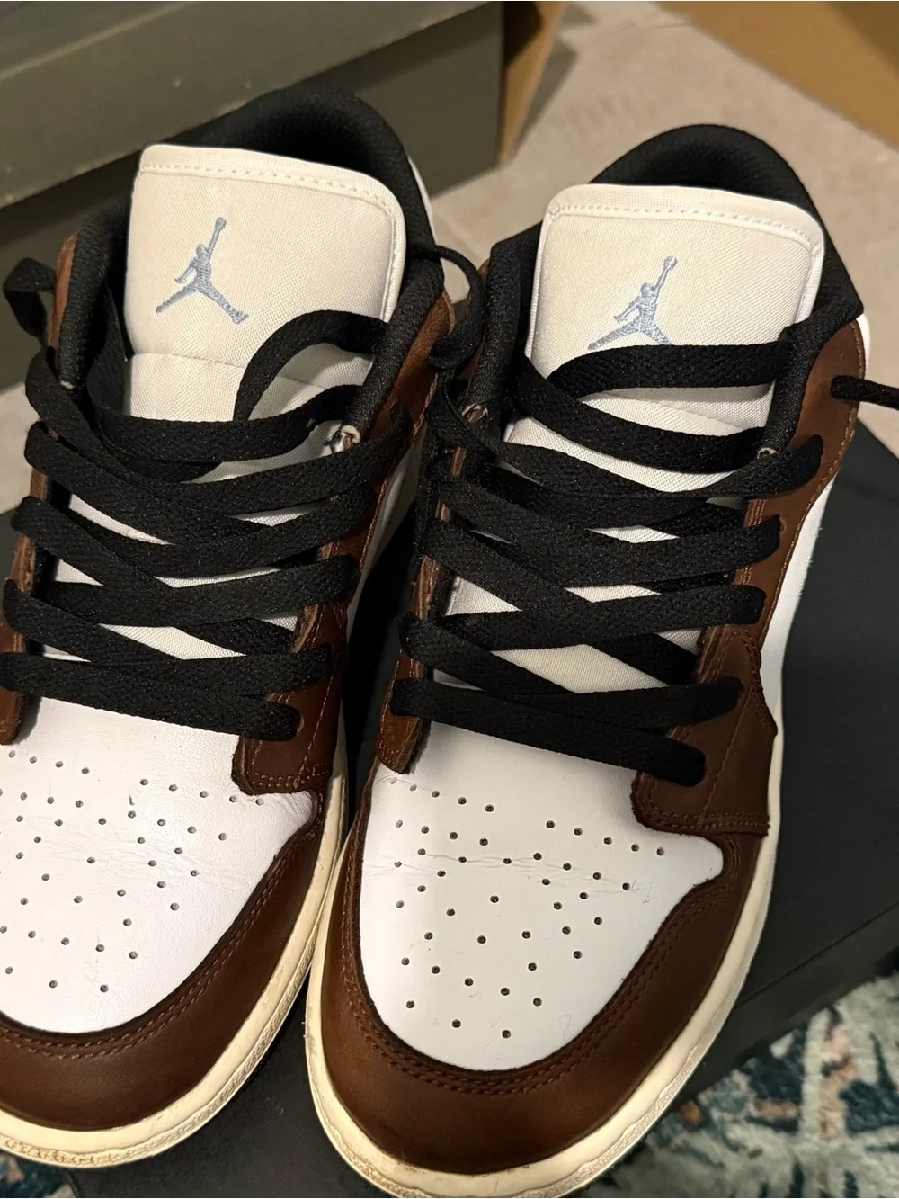 Jordan Kids Low-Top Sneakers in White, Brown & Light Blue